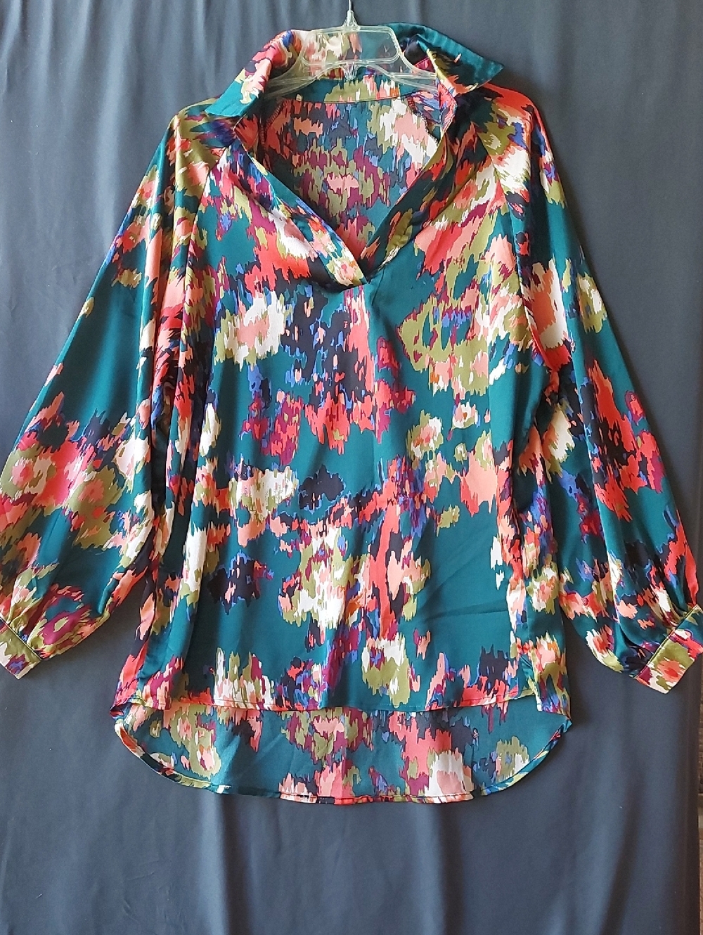 Womens Teal Multicolor V-Neck Blouse